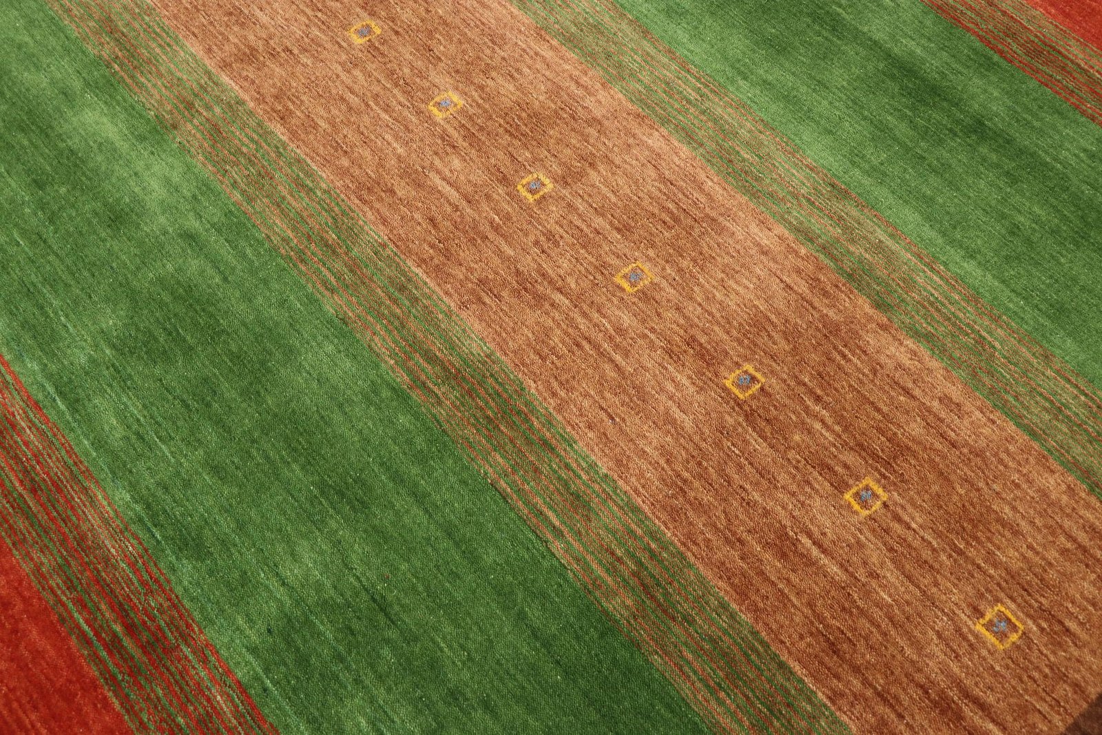 Loom Lori 297x204 - Image 4