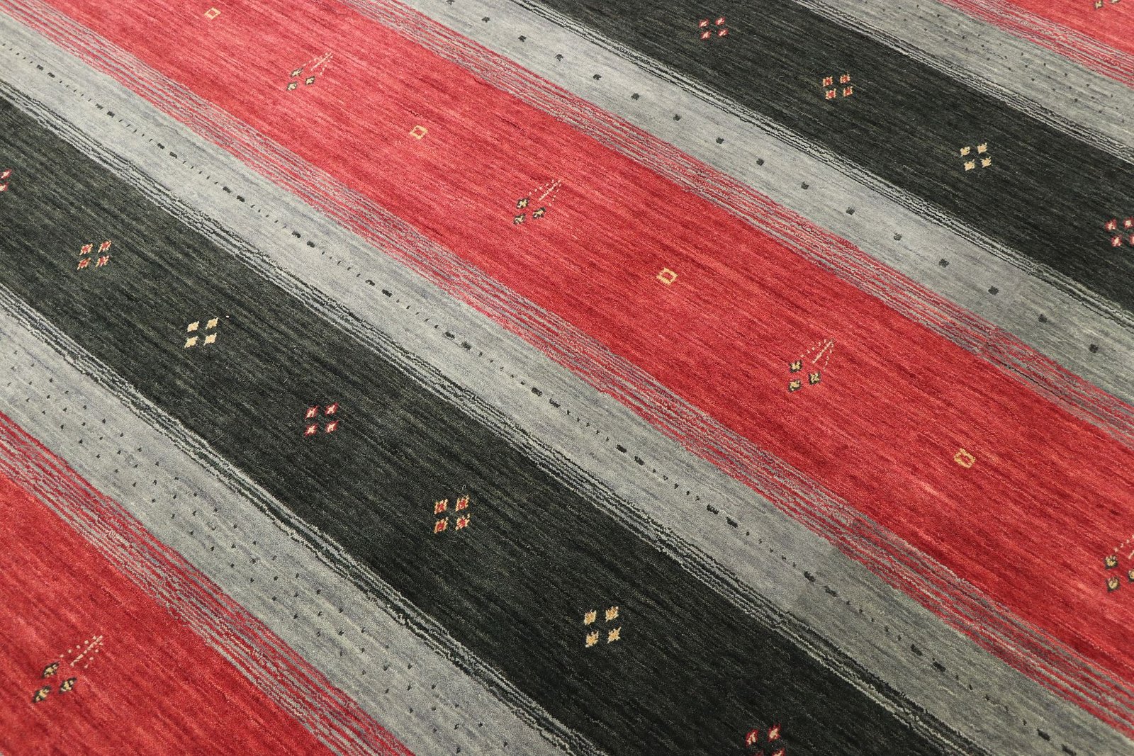 Loom Lori 300x245 - Image 4