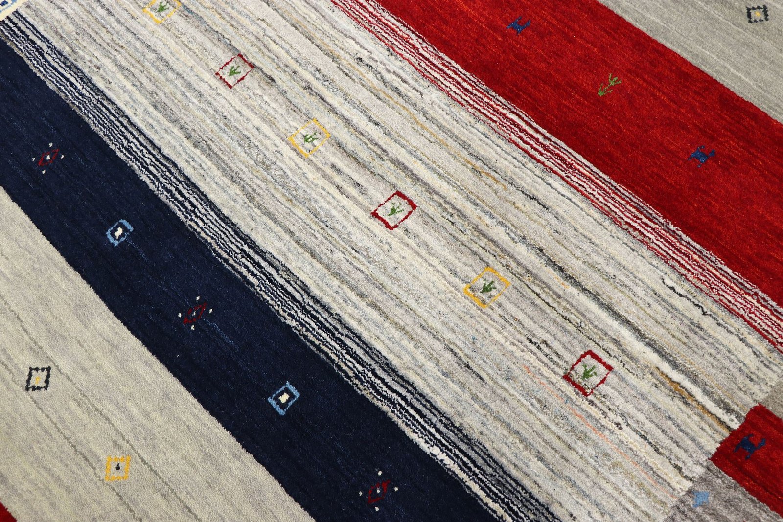 Loom Lori 214x148 - Image 4