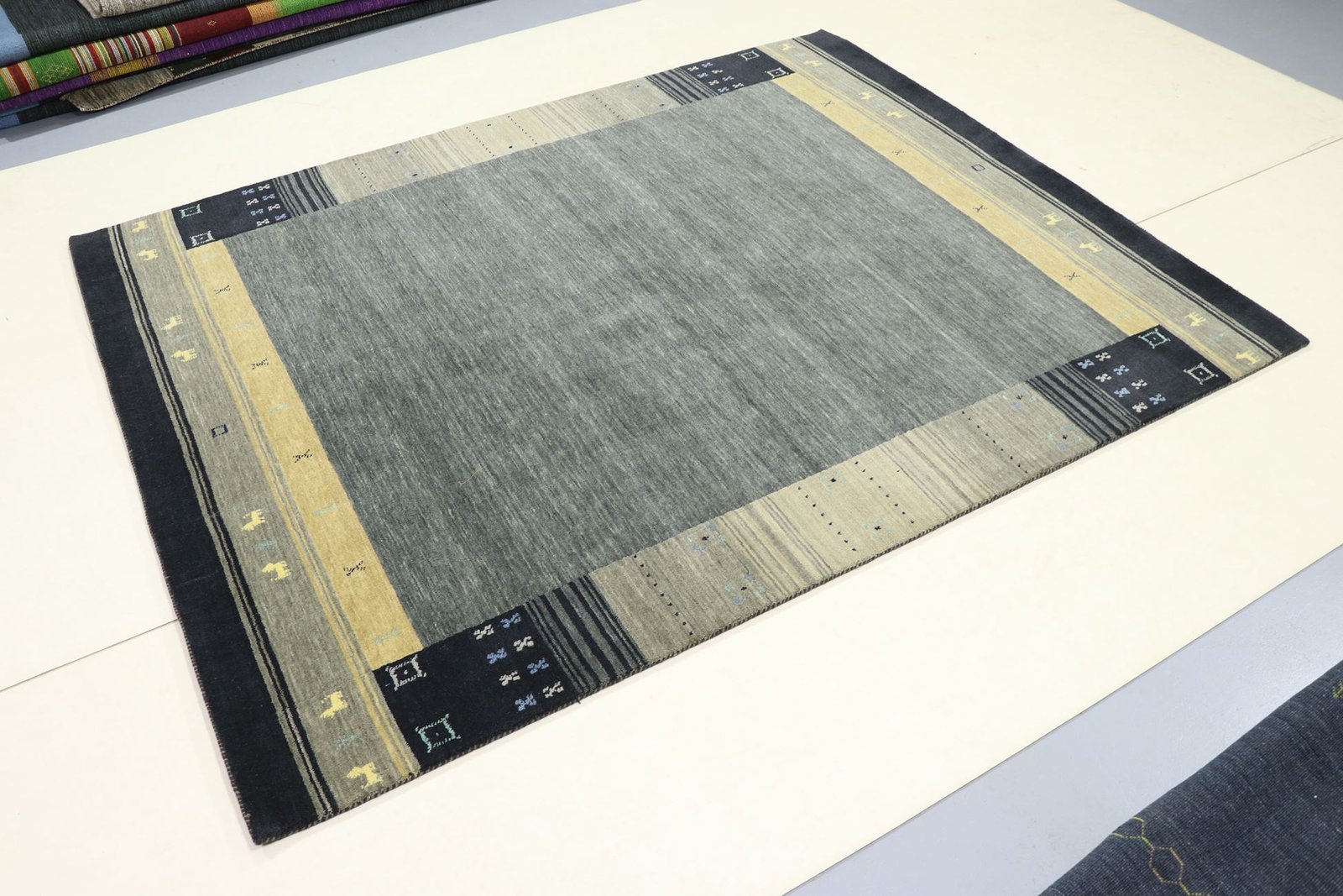 Loom Lori 250x200 - Image 2