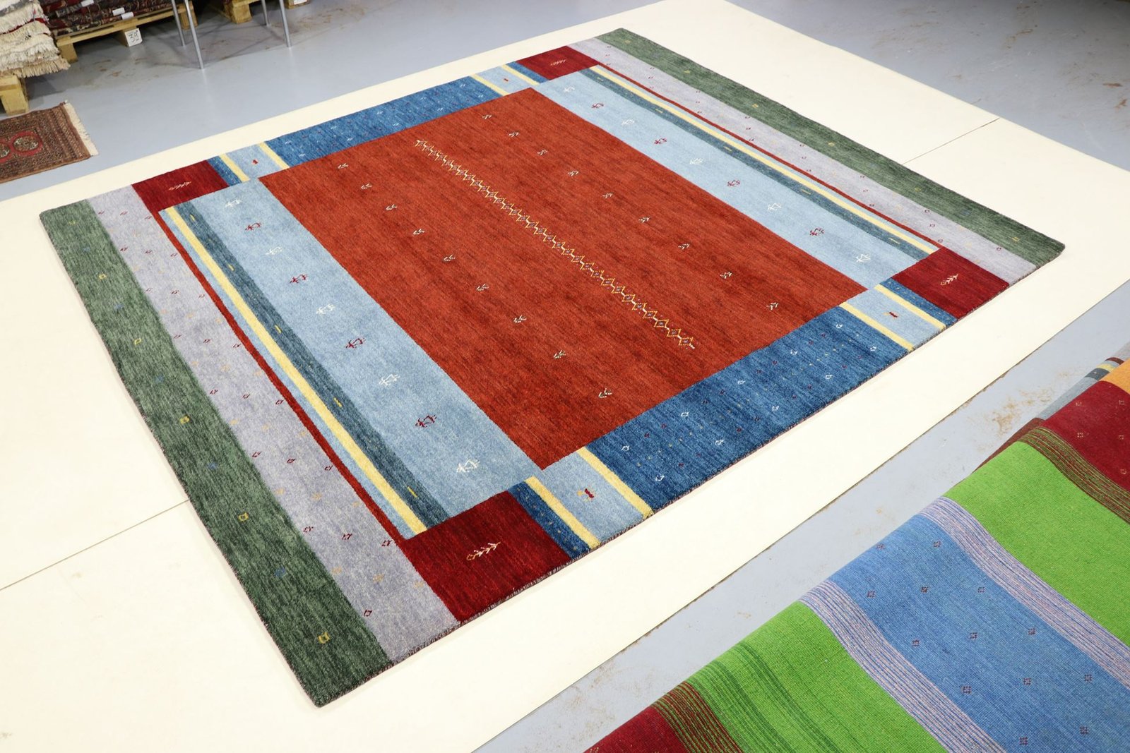 Loom Lori 300x253 - Image 3