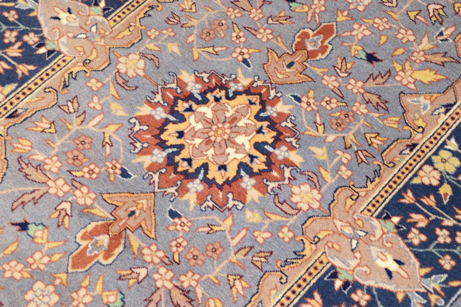 Najaf Abad 156x87 - Image 3