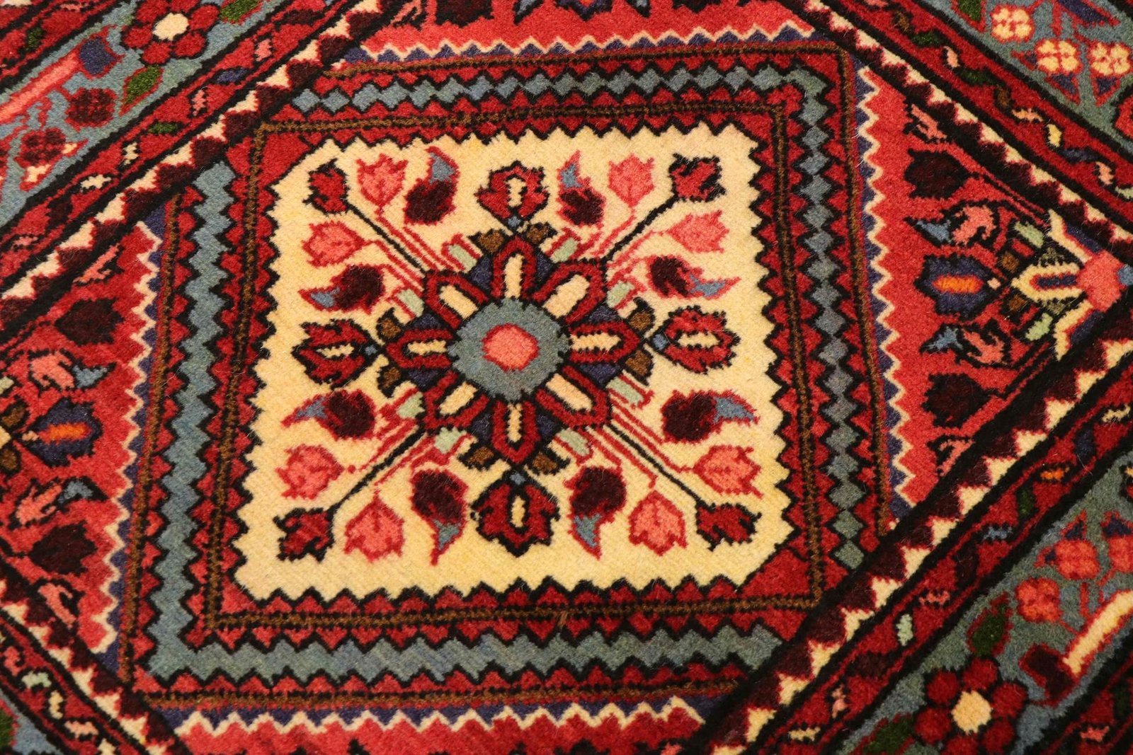 Hamedan 89x74 - Image 3