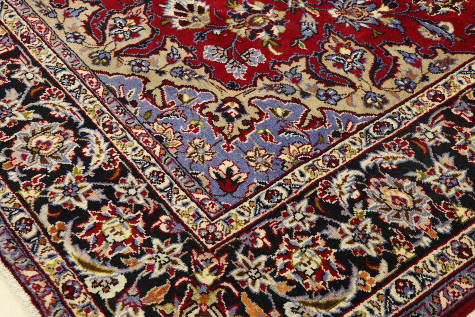 Najaf Abad 335x235 - Image 4