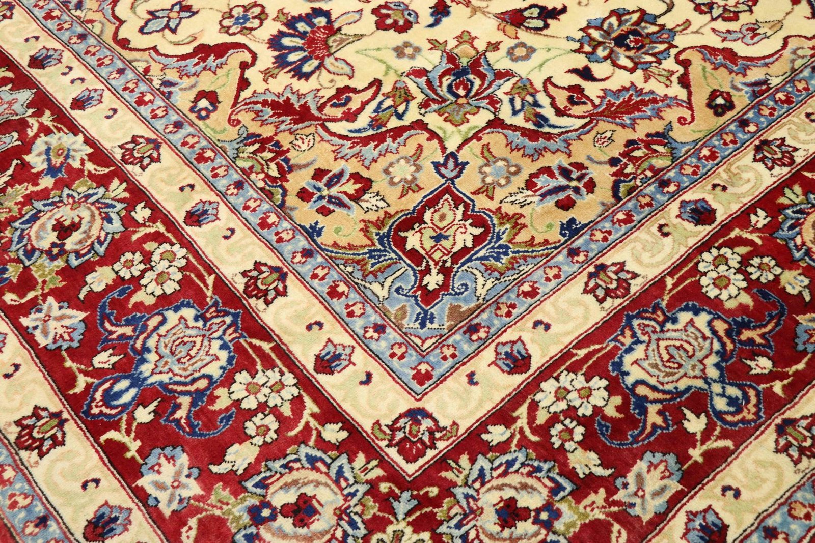 Yazd 404x245 - Image 4