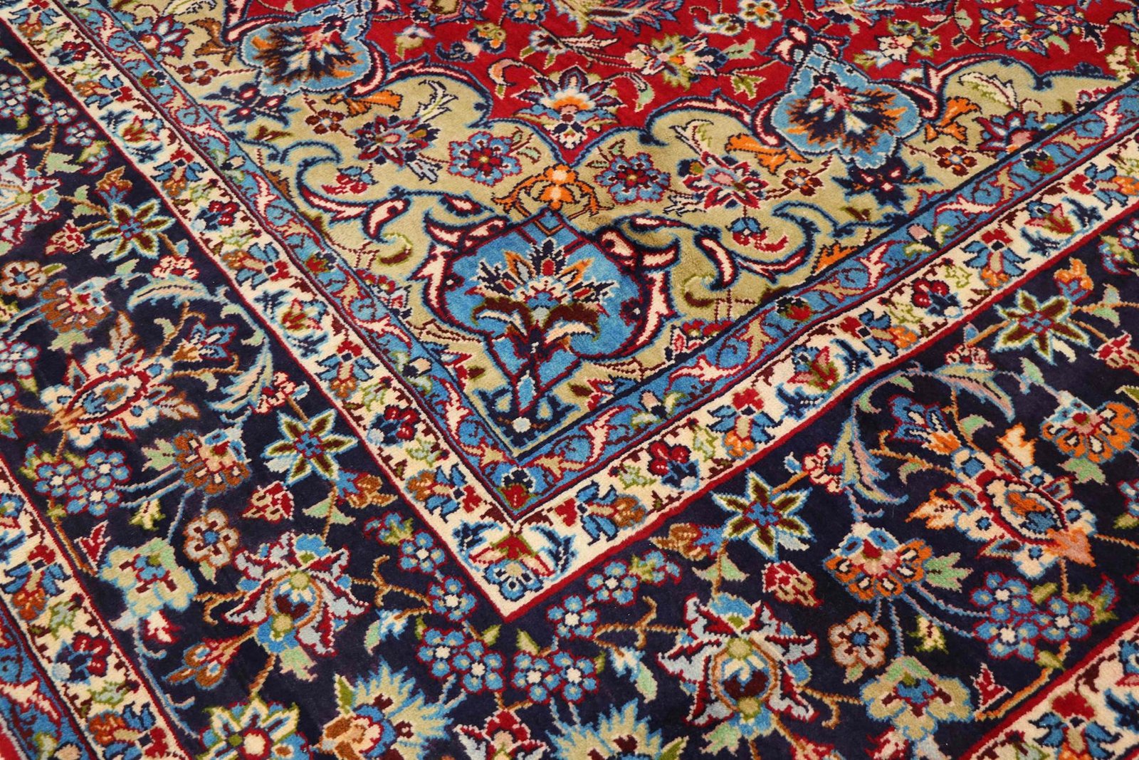 Najaf Abad 455x295 - Image 4