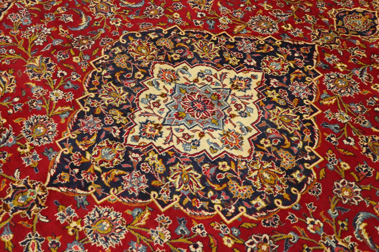 Keshan 399x292 - Image 3