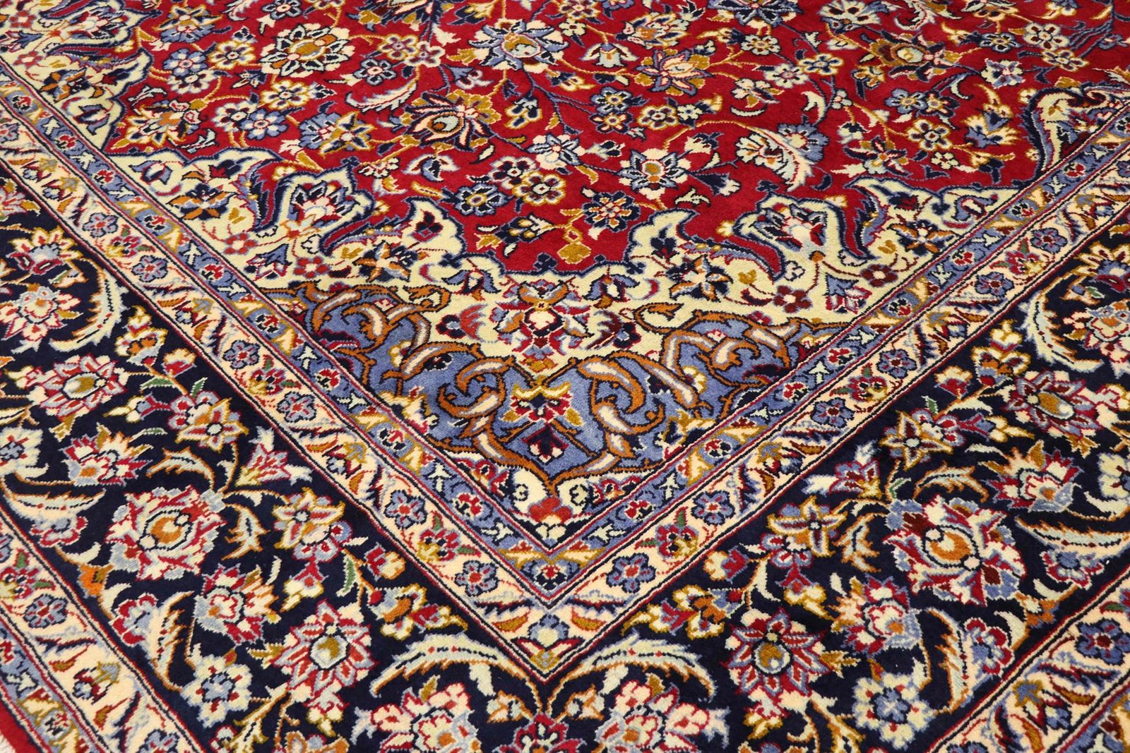 Najaf Abad 404x298 - Image 4