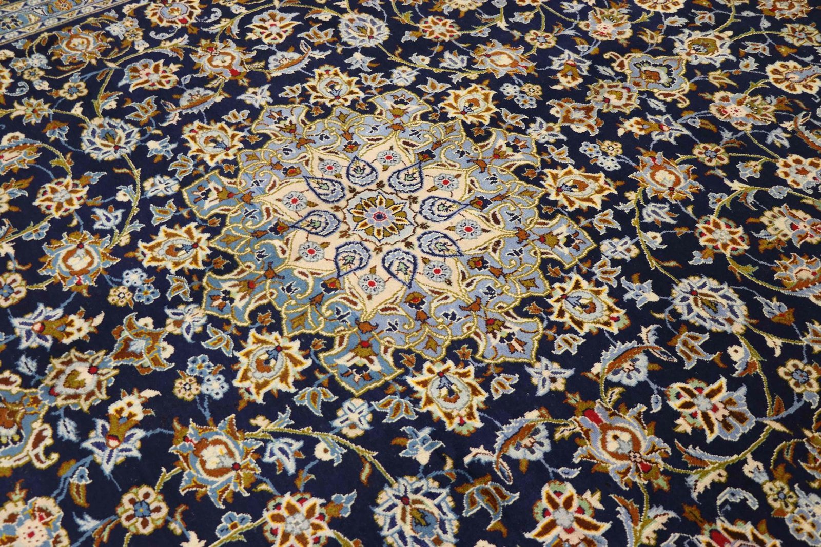 Keshan 414x314 - Image 3