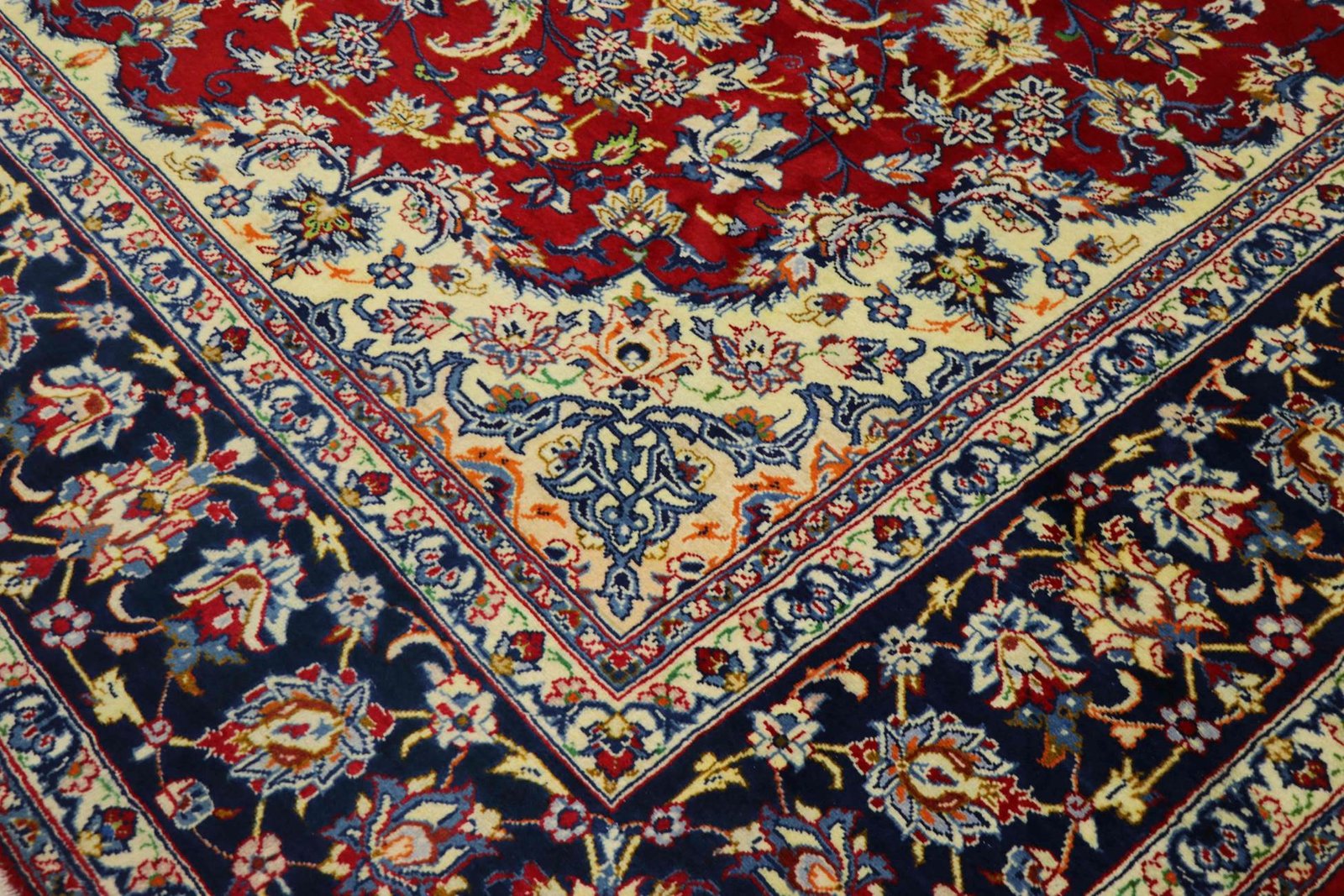 Najaf Abad 439x294 - Image 4