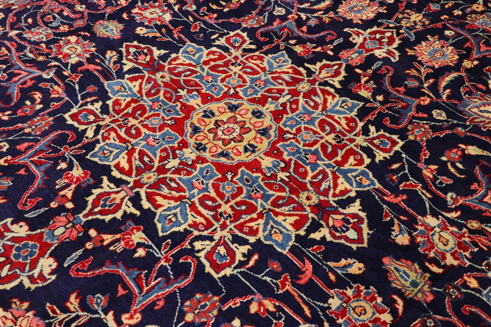 Sarough 400x300 - Image 3