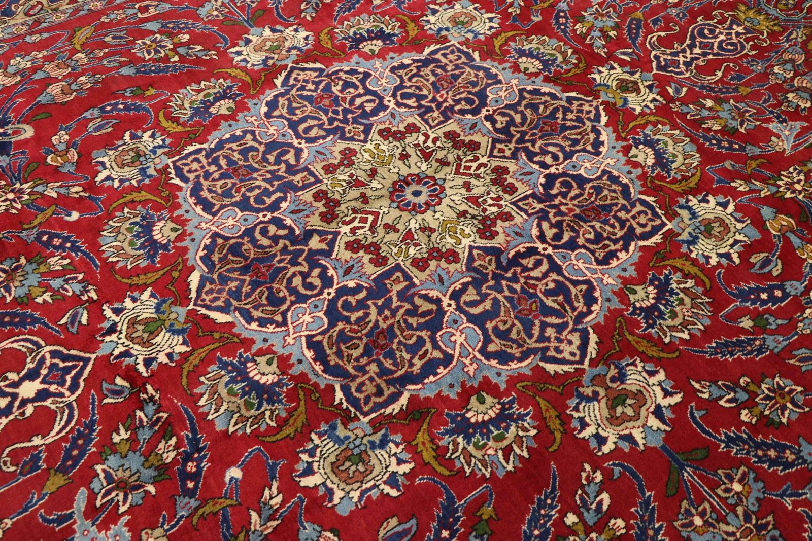 Najaf Abad 410x293 - Image 3