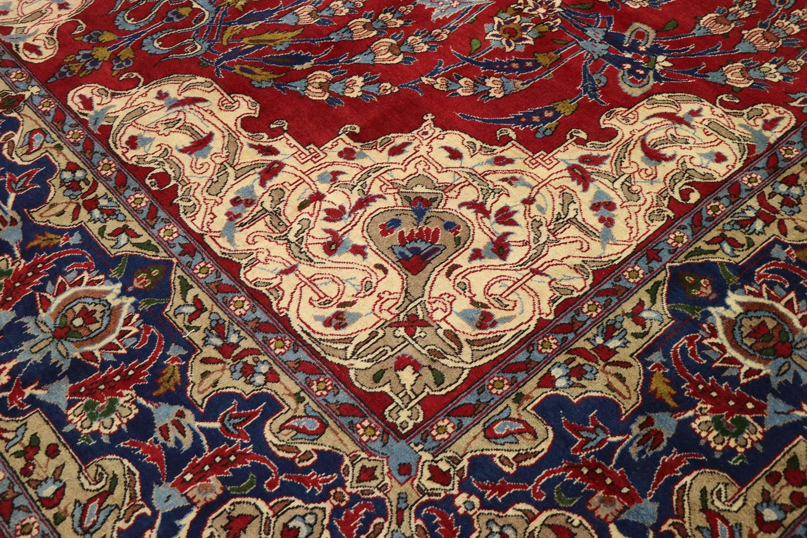 Najaf Abad 410x293 - Image 4