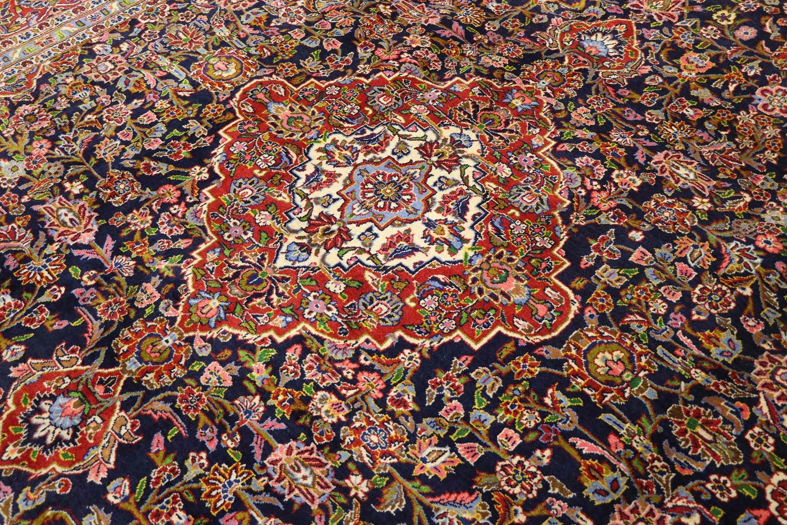 Keshan 388x288 - Image 3