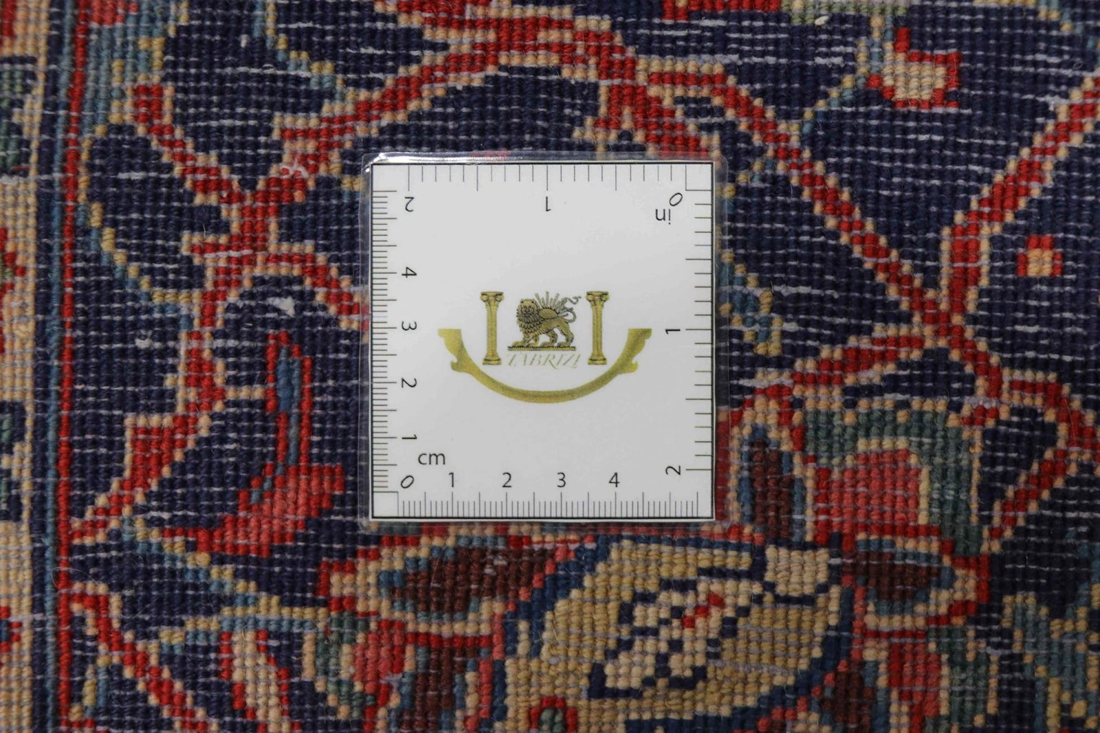 Sarough 369x268 - Image 10