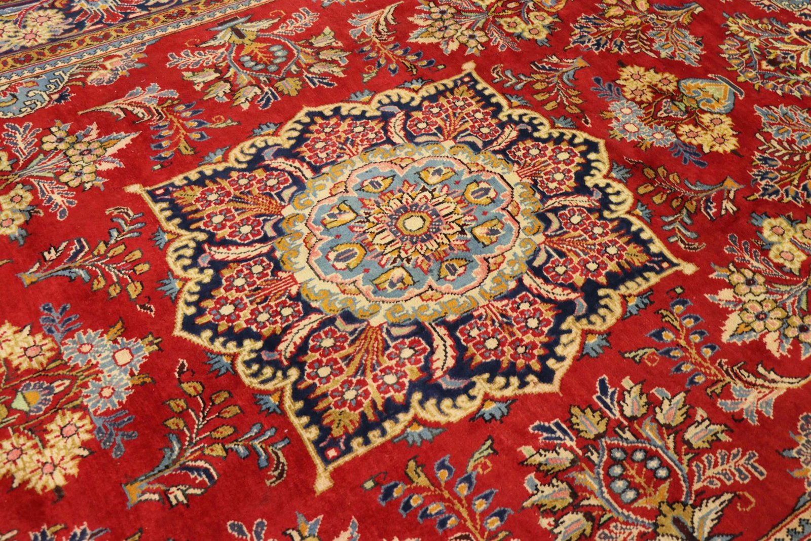 Ghom 330x225 - Image 4