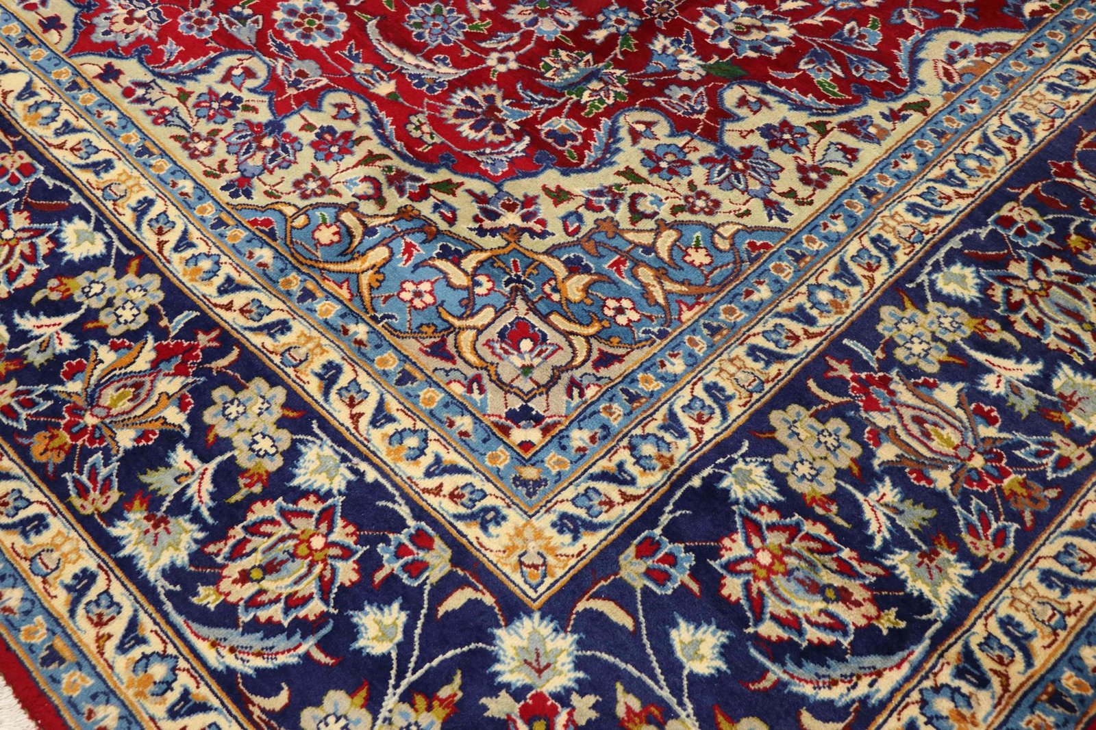 Najaf Abad 385x290 - Image 5