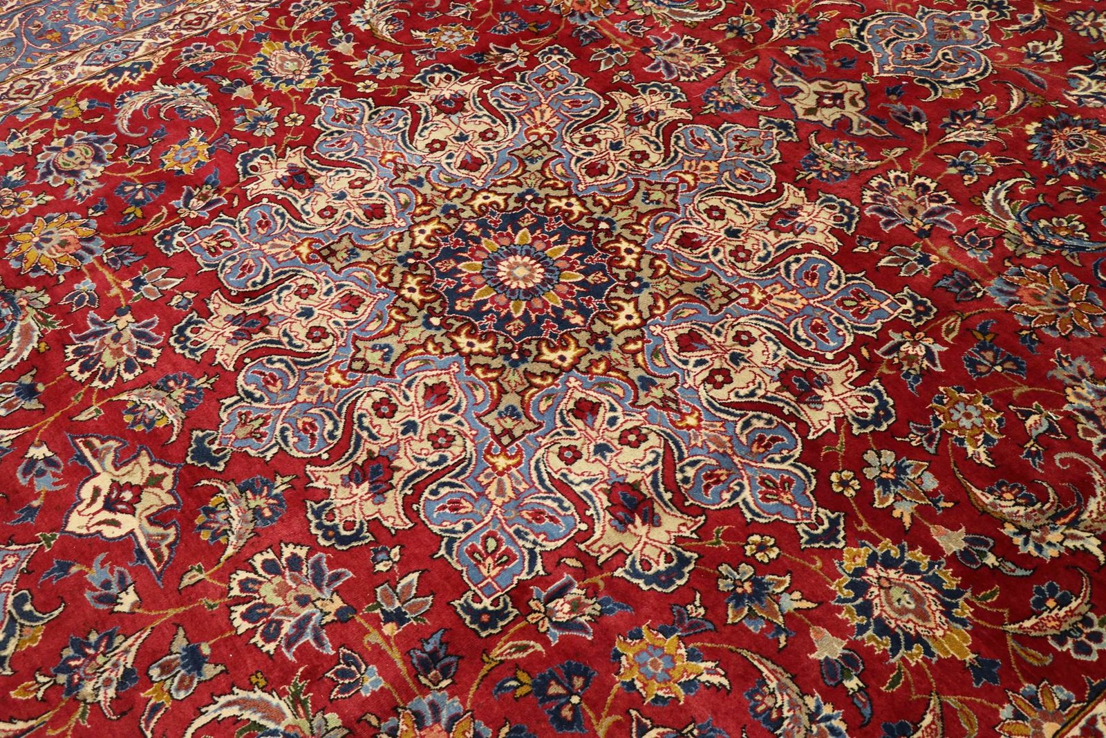 Najaf Abad 450x295 - Image 4