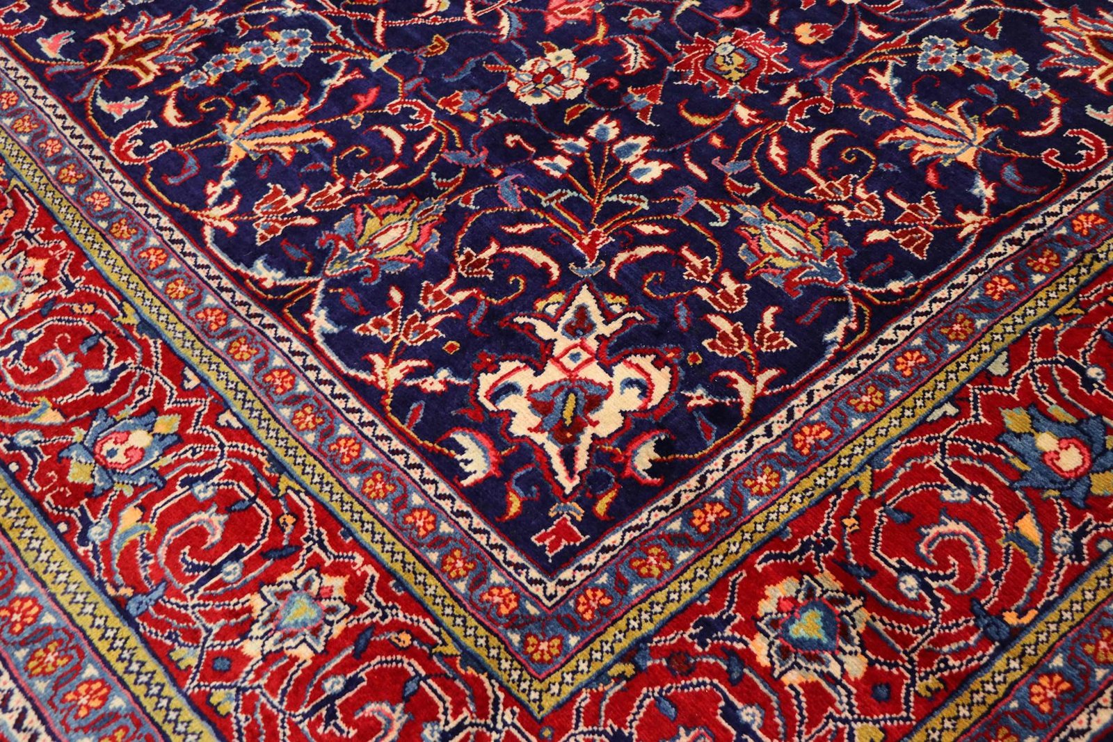 Sarough 390x290 - Image 5