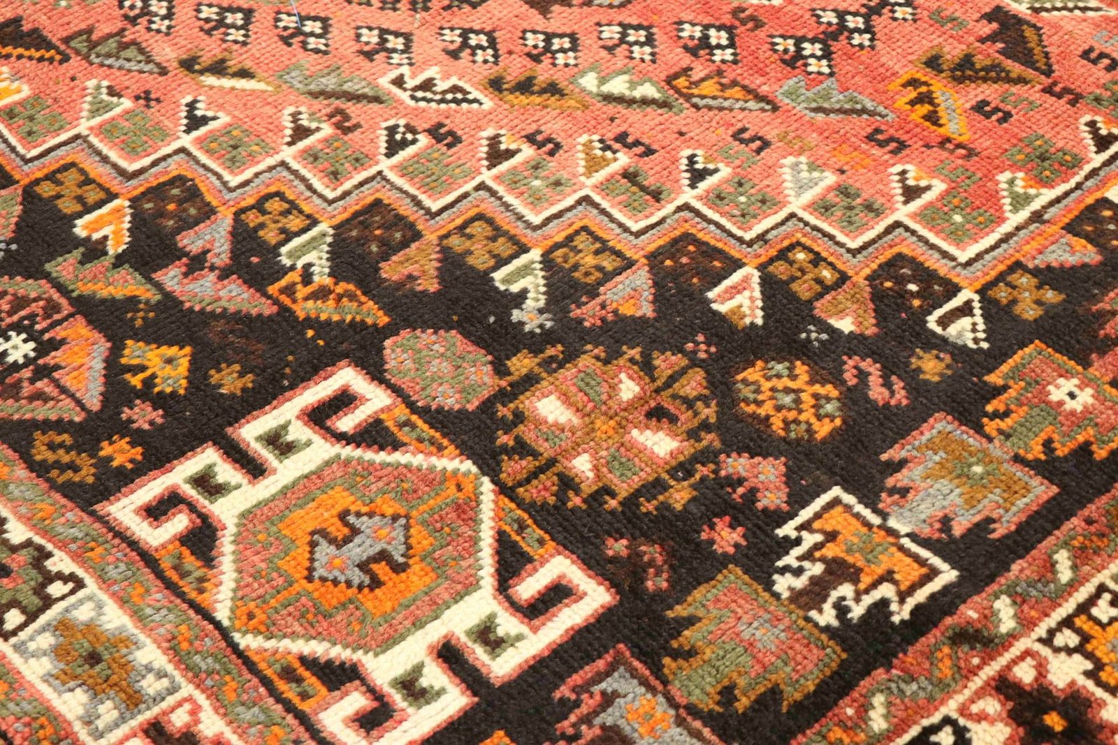 Ghashghai 298x221 - Image 5