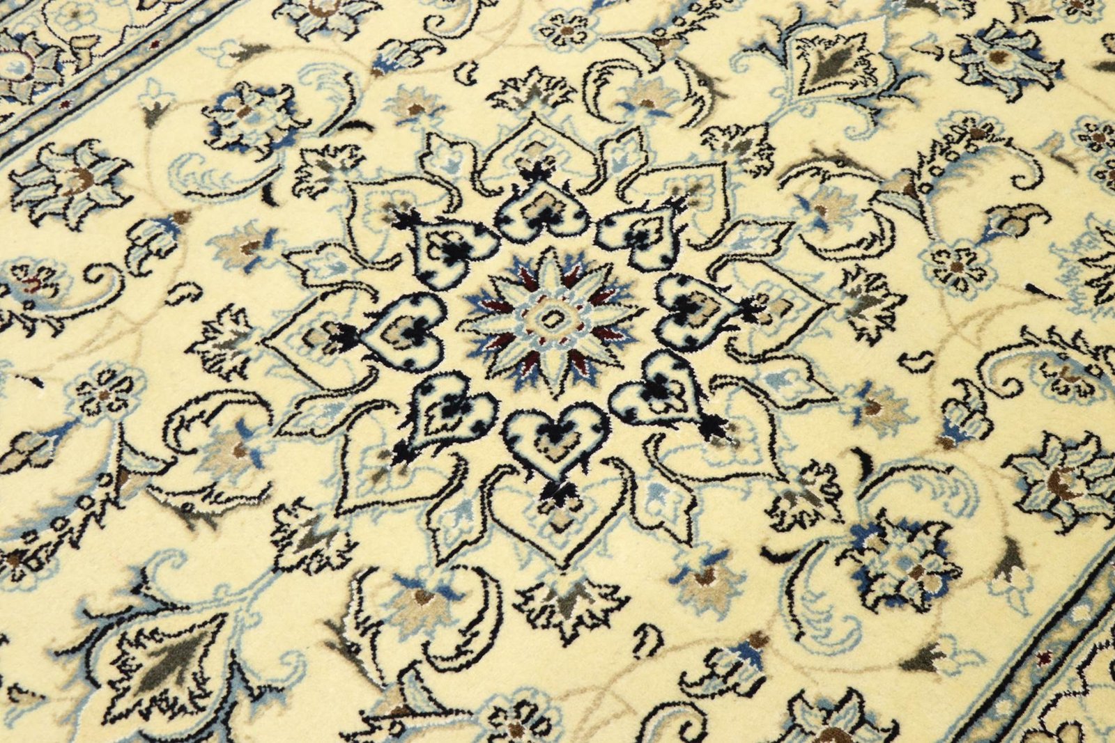 Nain 9La 194x127 - Image 4