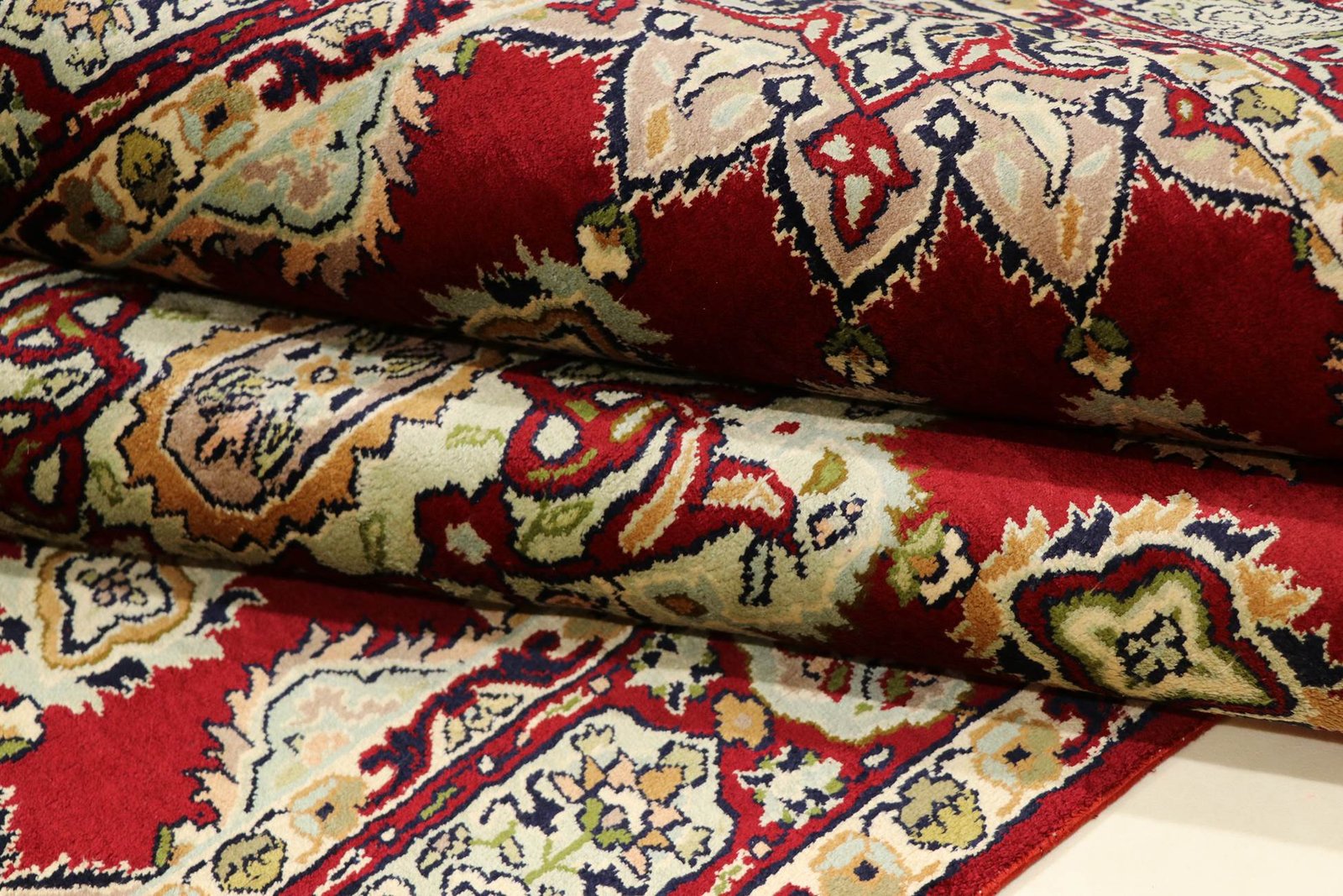 Kashmir silk 180x127 - Image 5