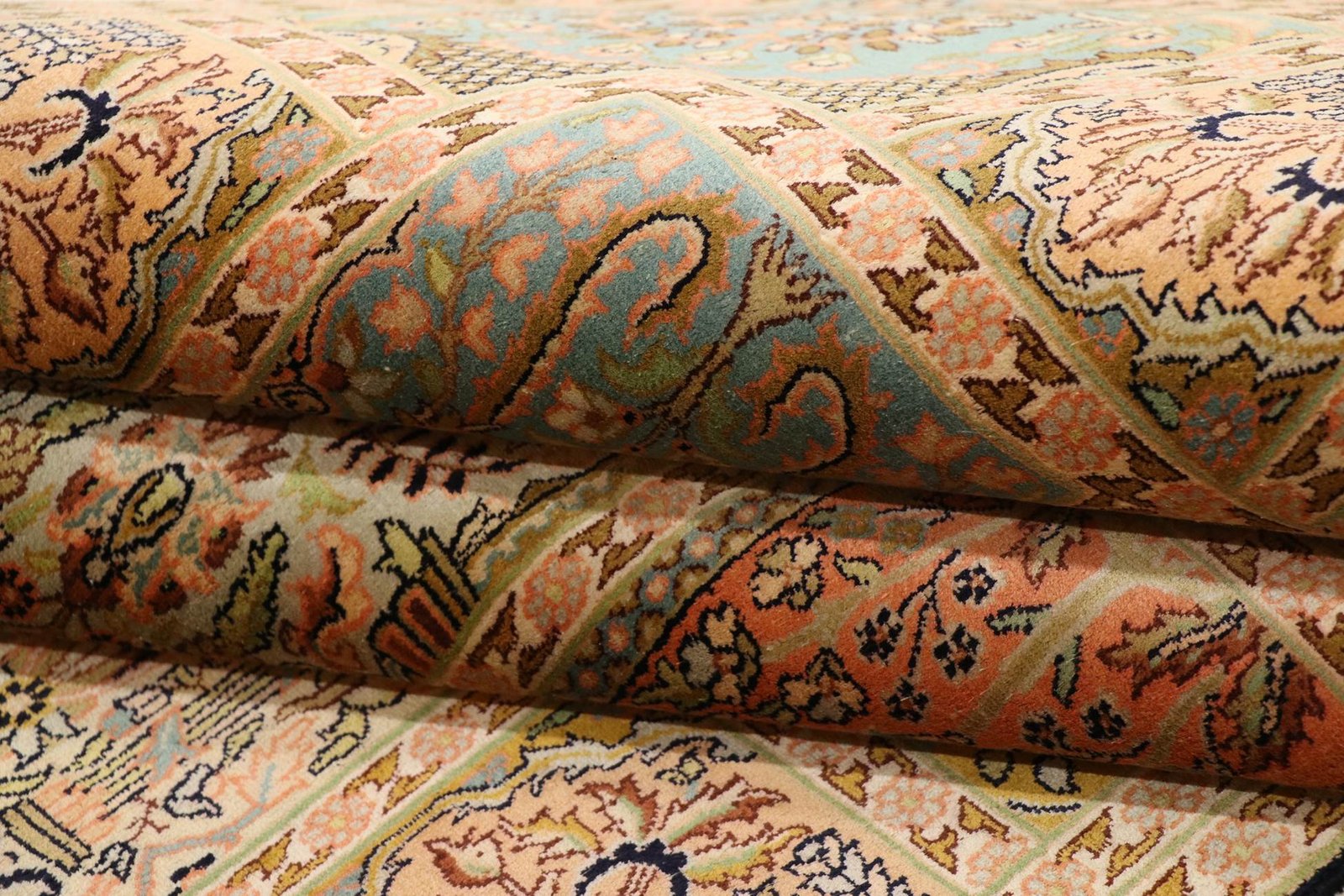 Kashmir silk 187x124 - Image 5