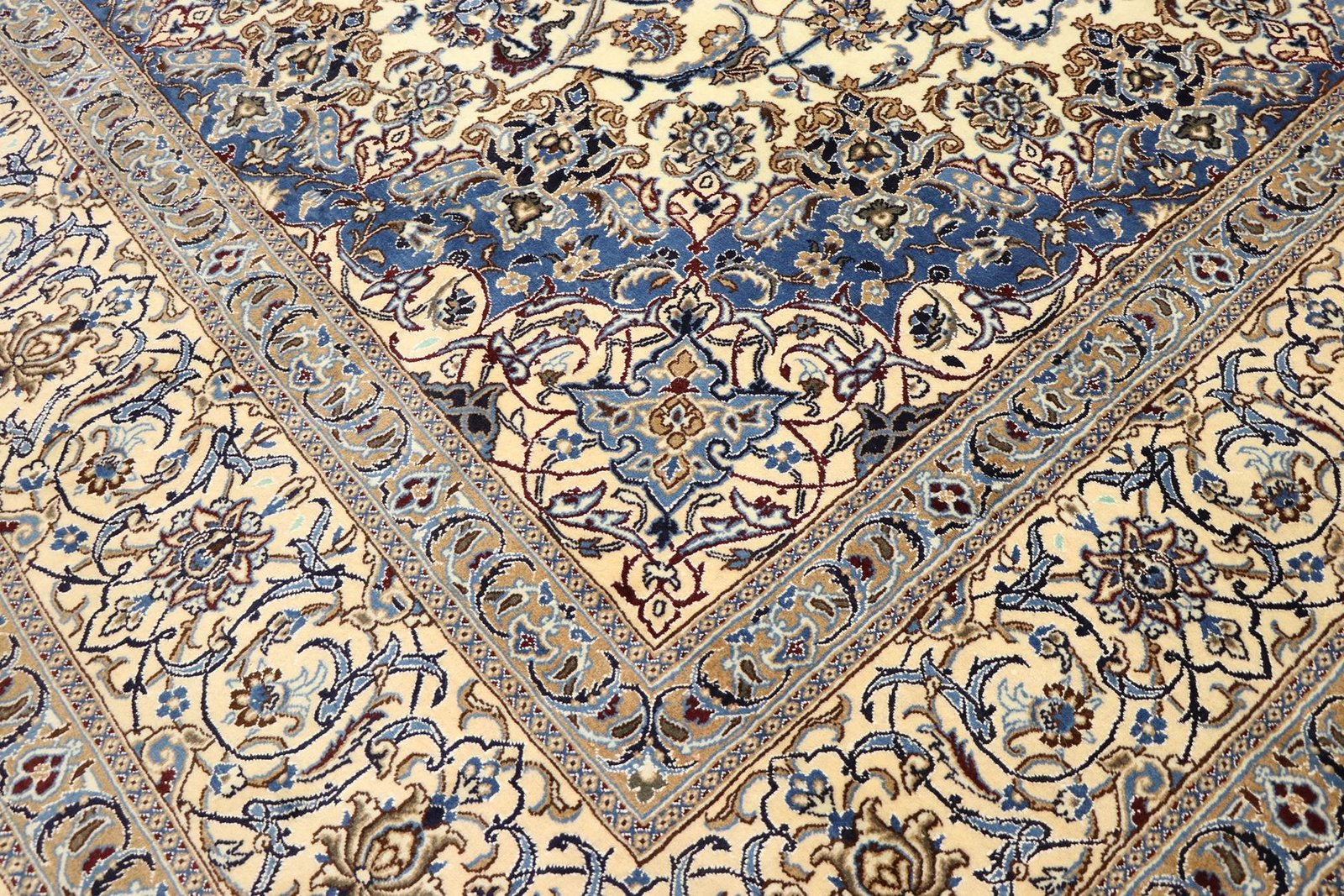 Nain 492x340 - Image 5