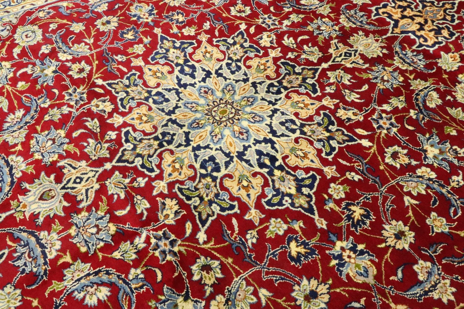 Najaf Abad 404x295 - Image 4