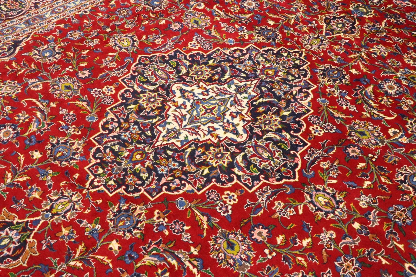 Keshan 412x295 - Image 4