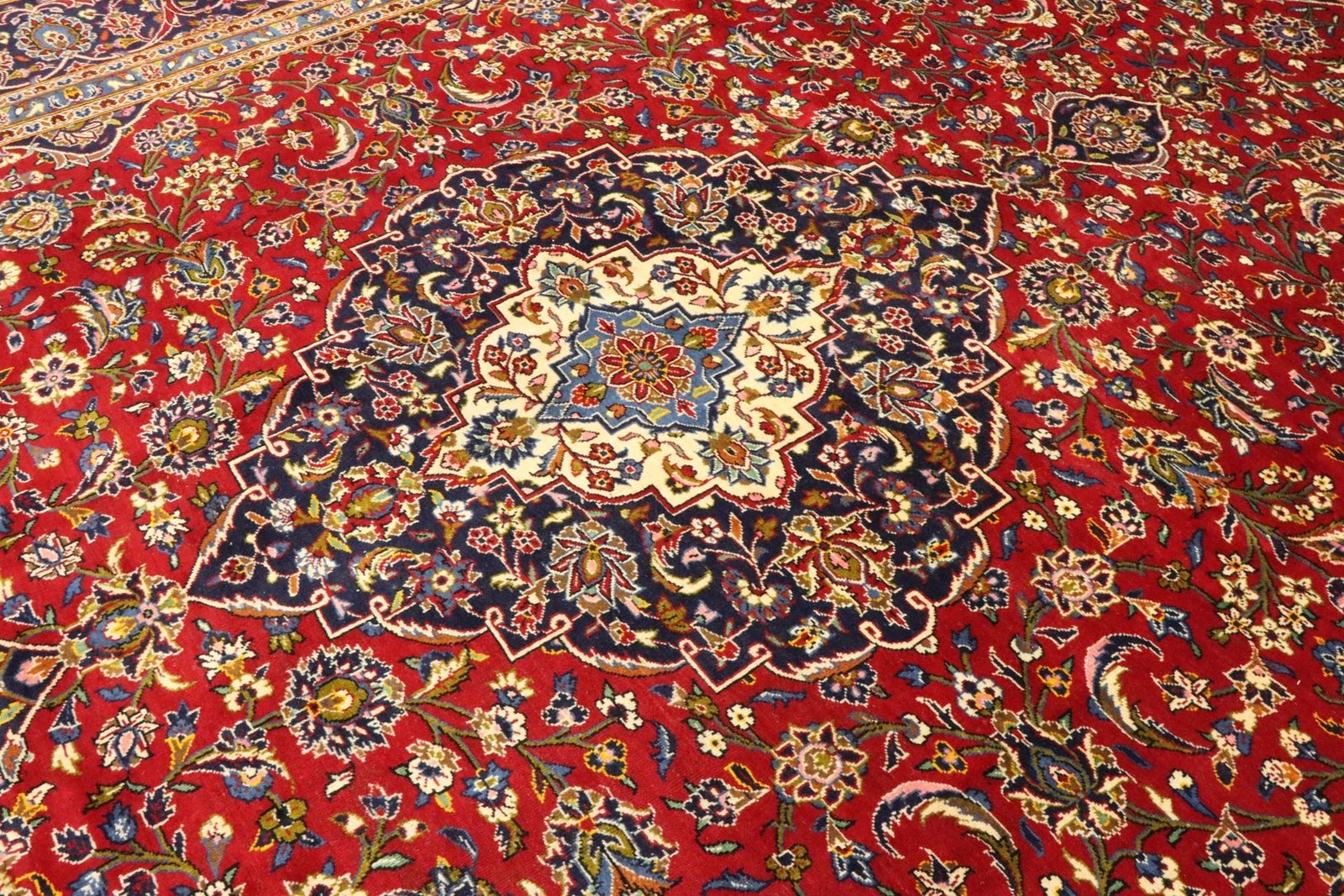 Keshan 424x301 - Image 4