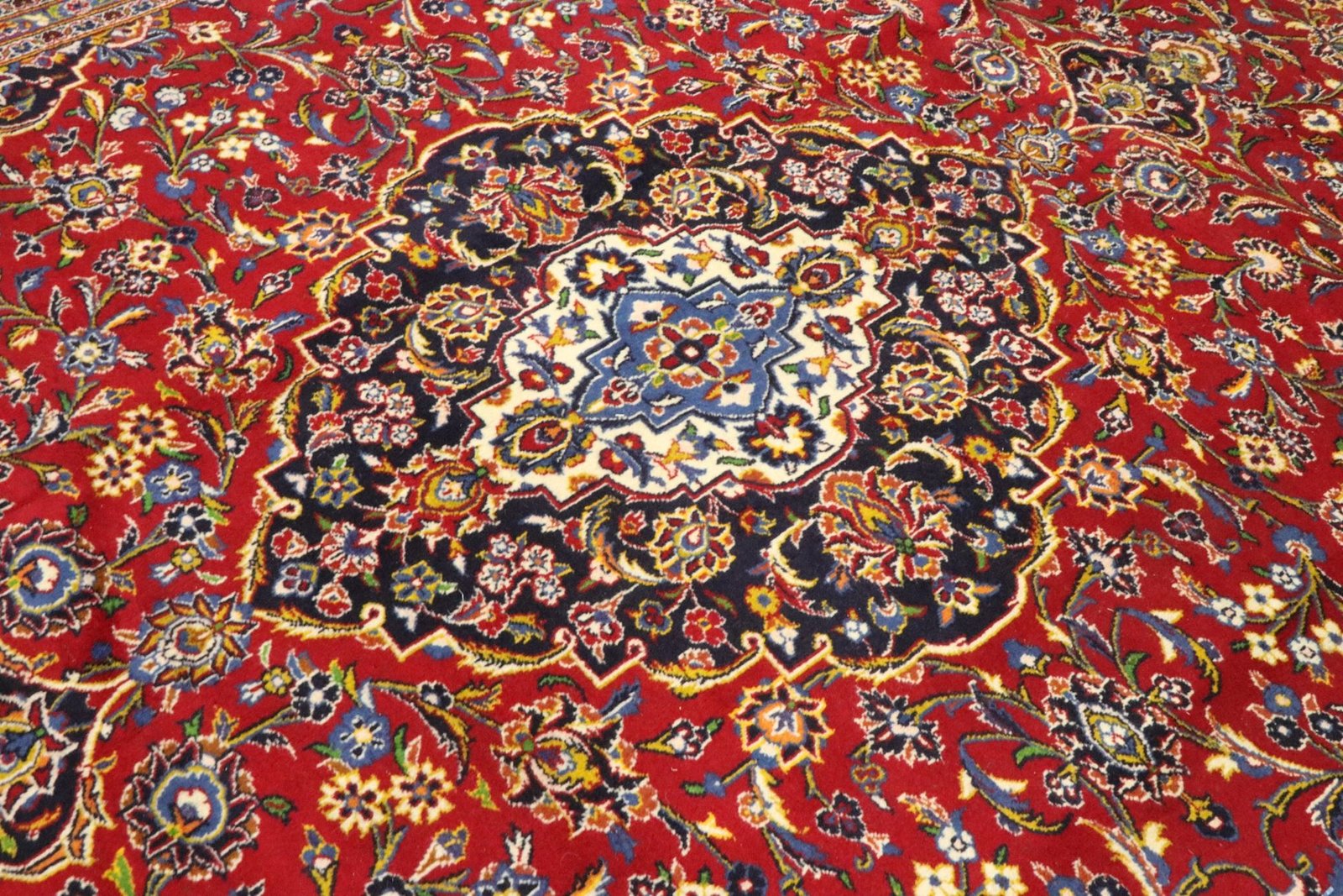 Keshan 390x300 - Image 4