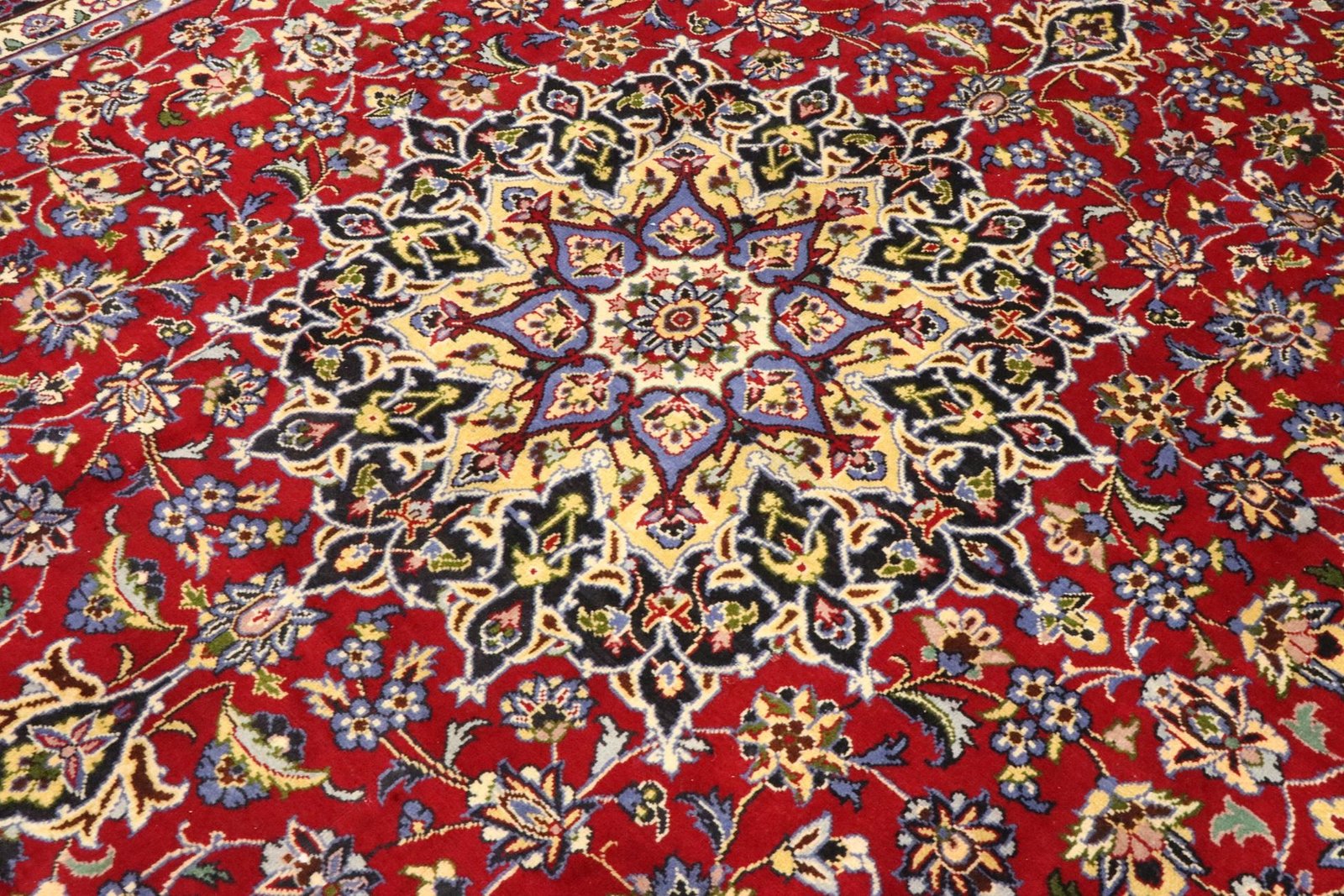 Najaf Abad 393x286 - Image 4