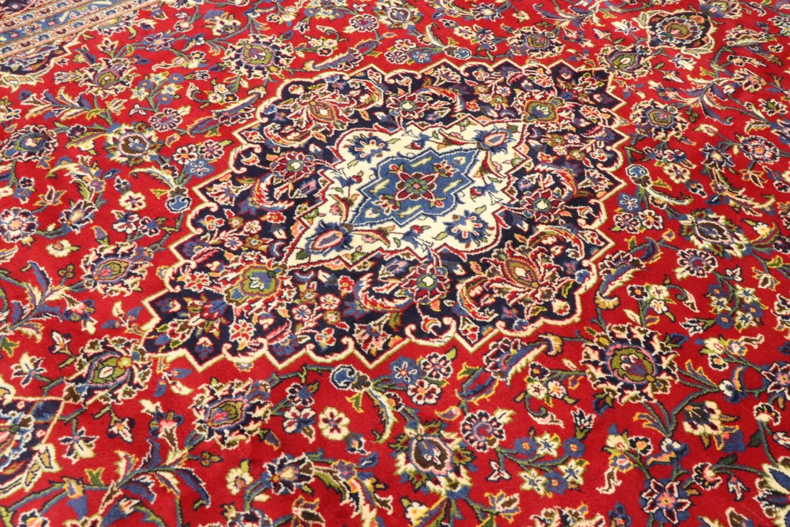 Keshan 427x296 - Image 4