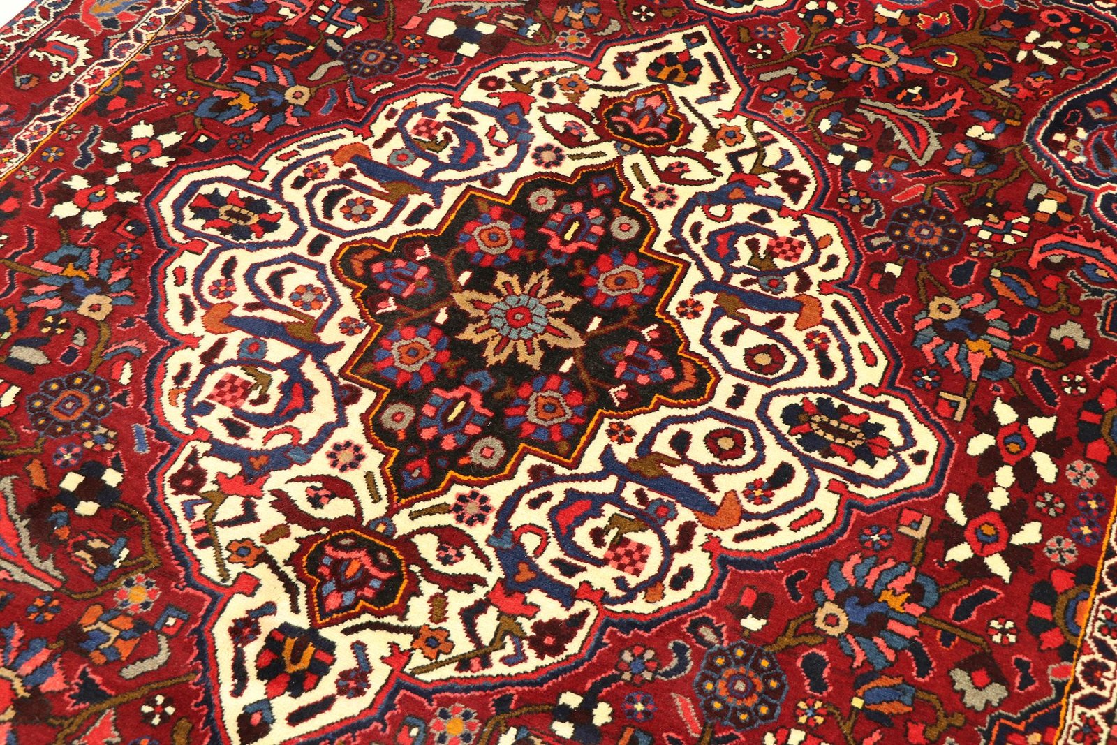 Bakhtiar 315x205 - Image 4