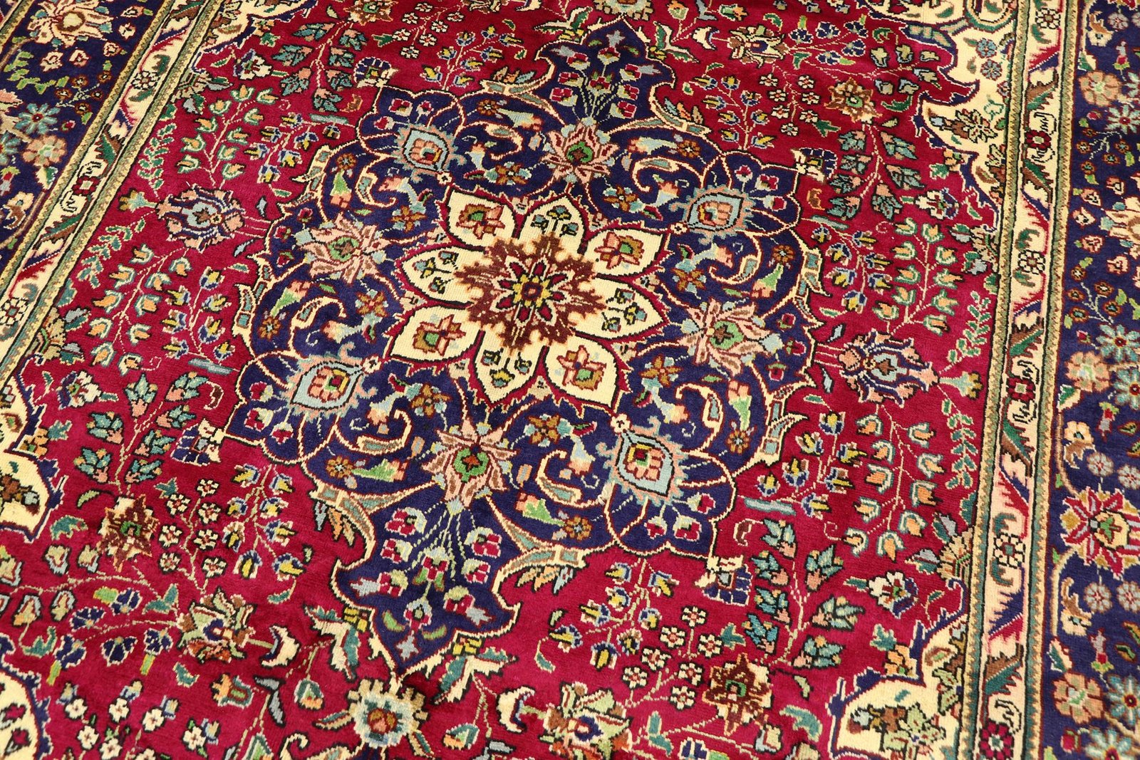 Tabriz 300x200 - Image 4