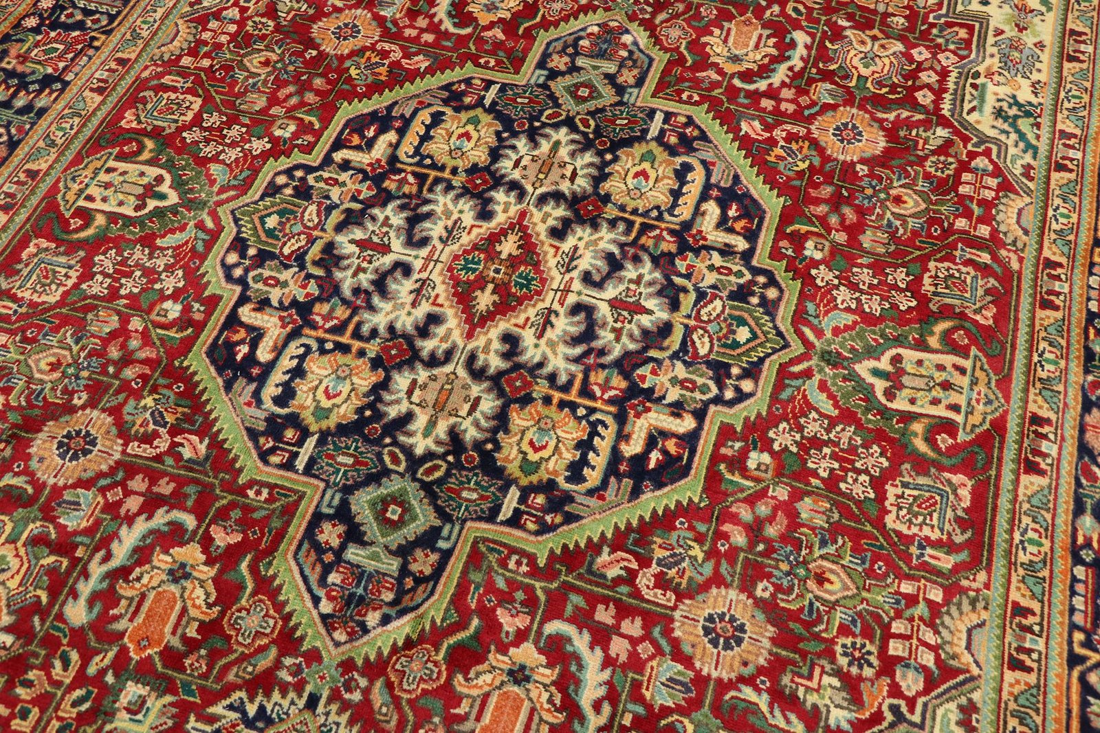 Tabriz 300x199 - Image 4