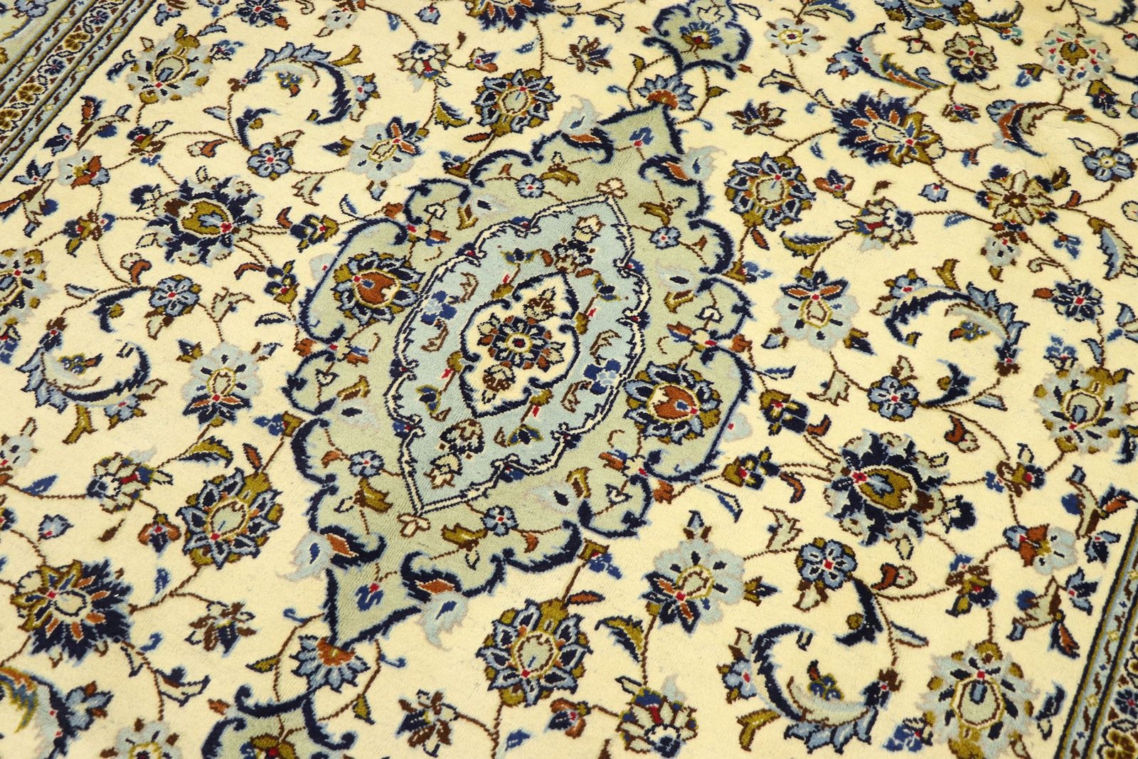 Kashan 293x200 - Image 4