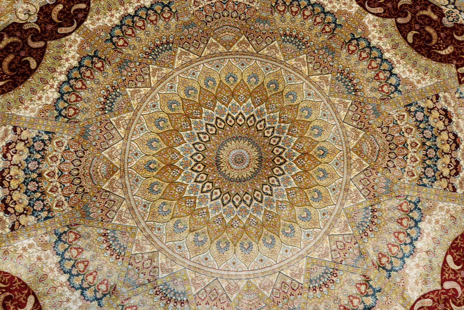 Hereke Silk 280x188 - Image 3