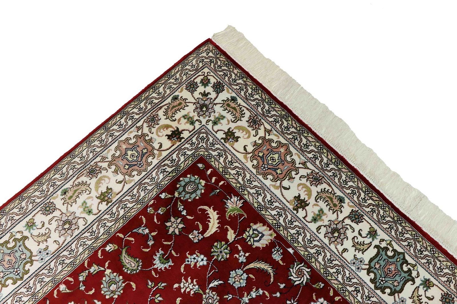 Fine silk 278x185 - Image 4