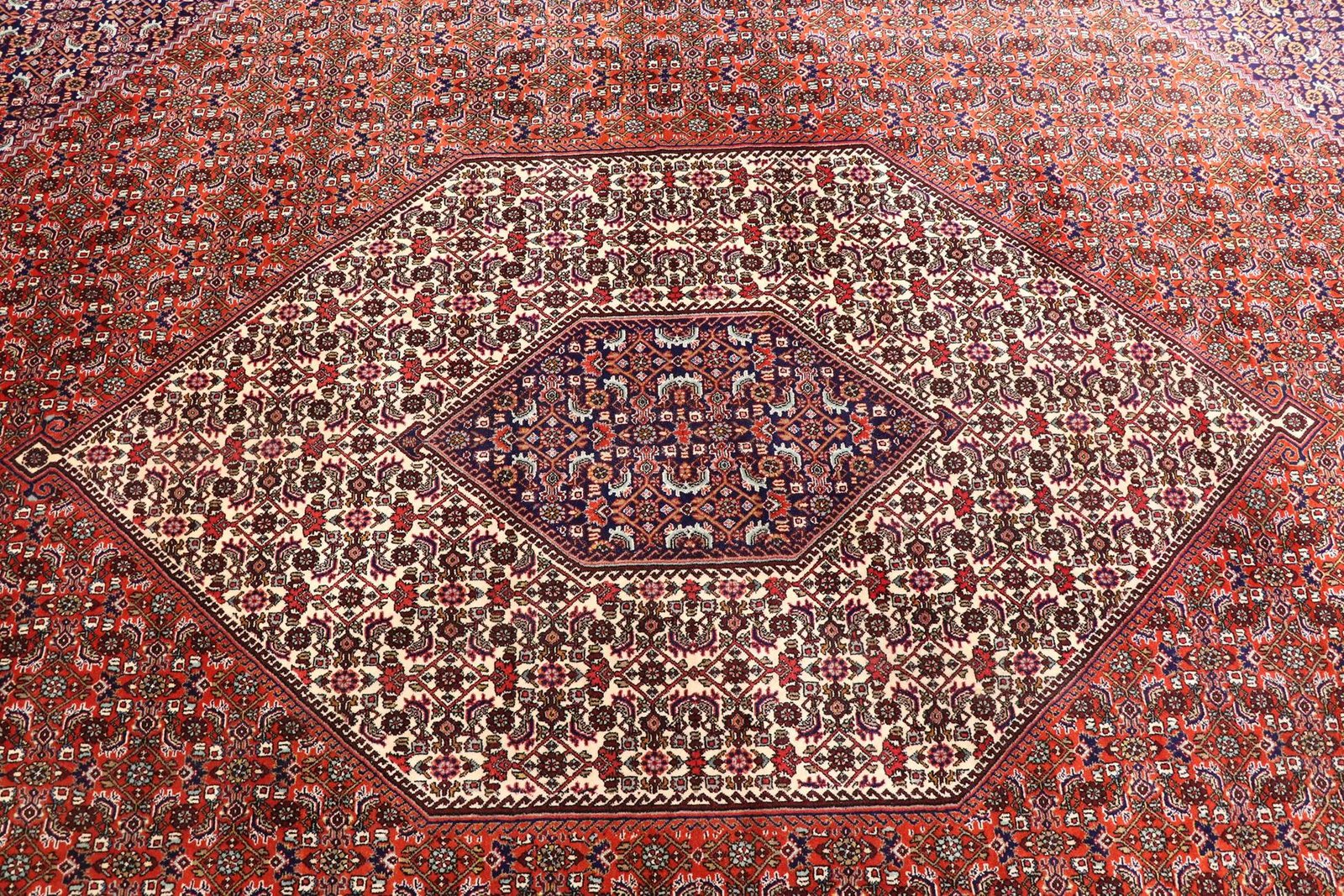 Bidjar 370x256 - Image 4