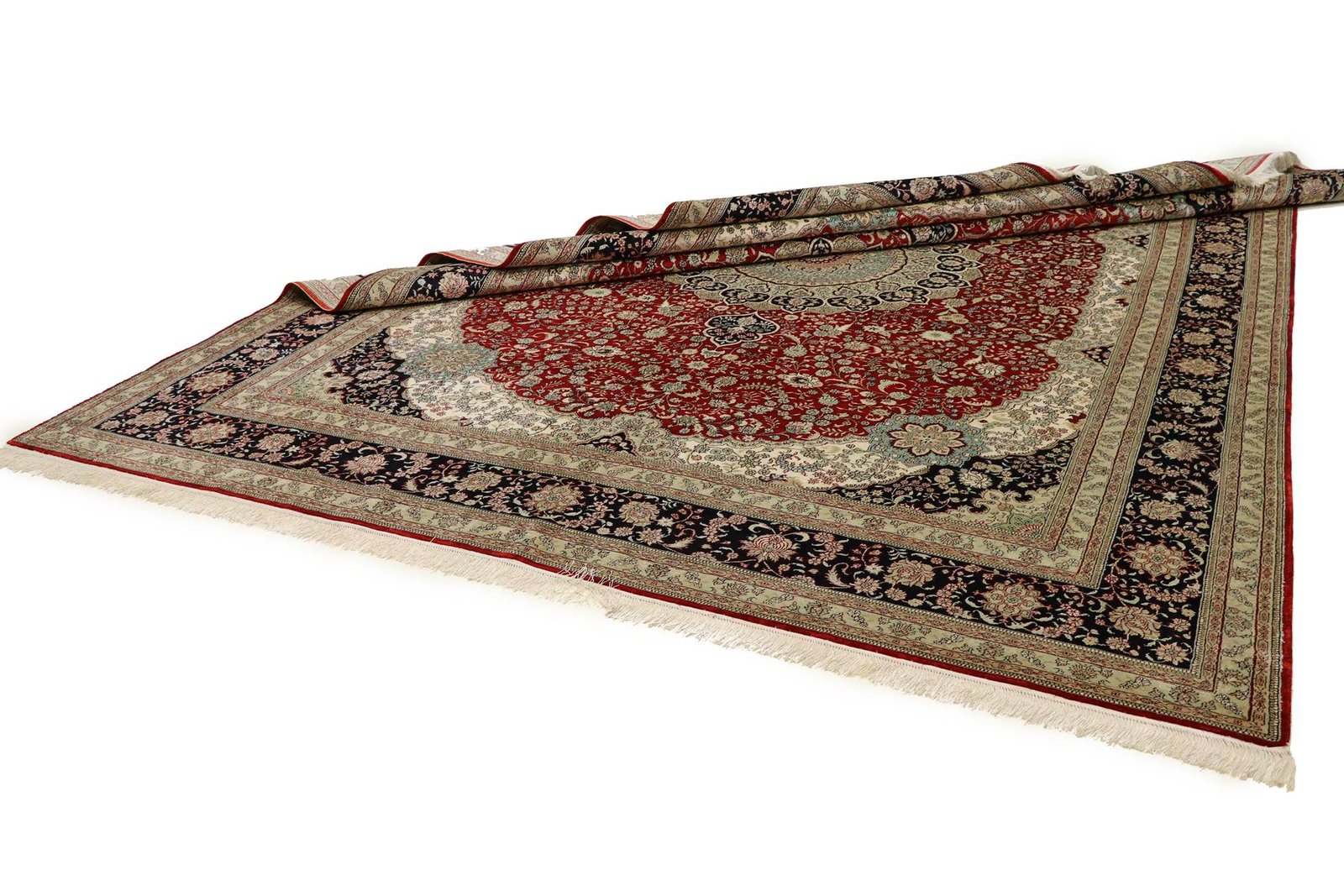 Hereke Silk 366x275 - Image 6