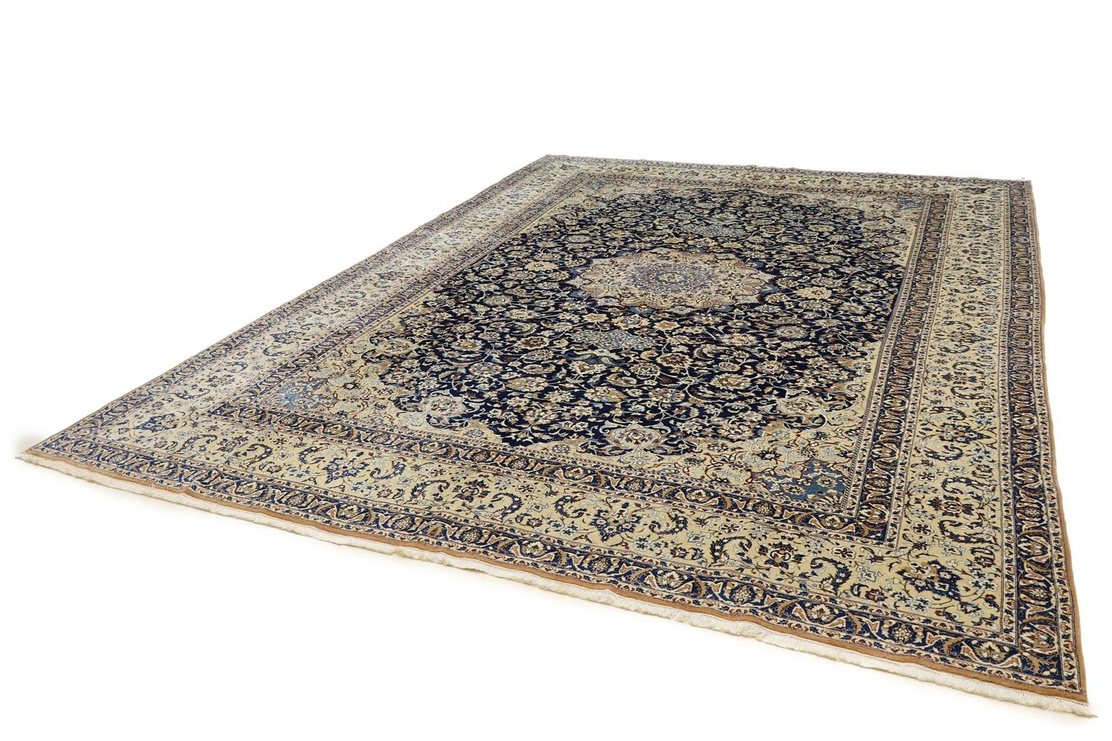 Nain 9 La 414x305 - Image 2